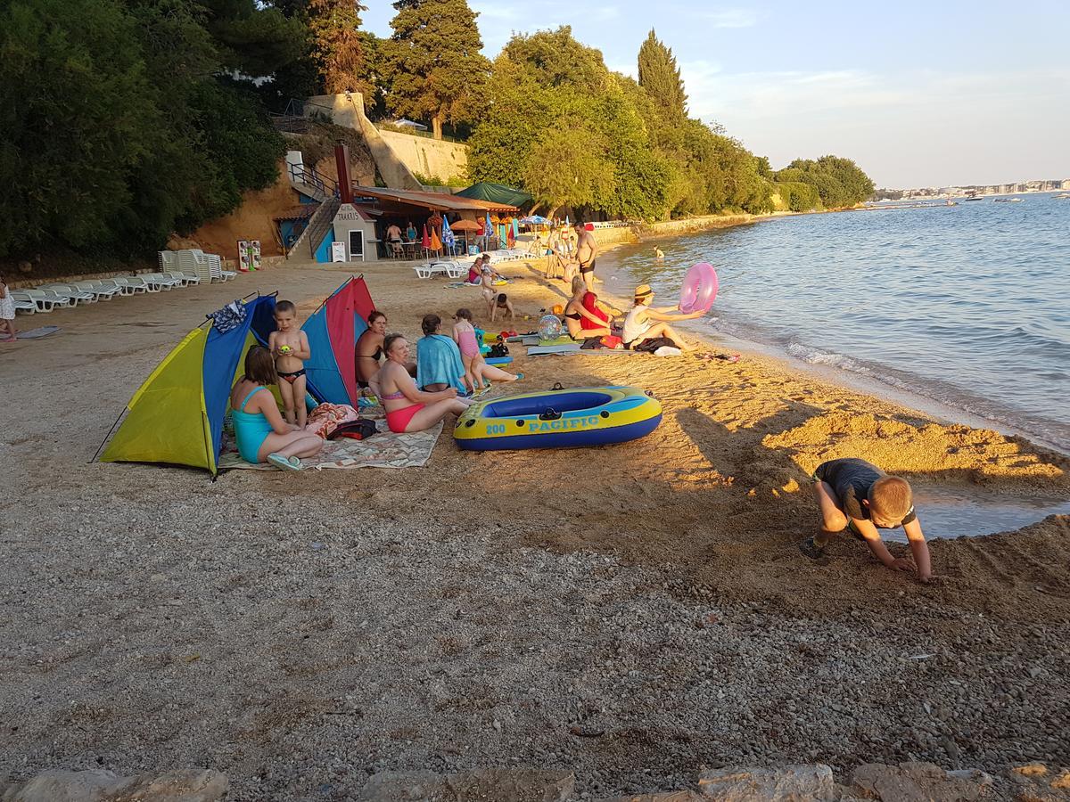 Vila Smirna Sveti Filip i Jakov Ngoại thất bức ảnh