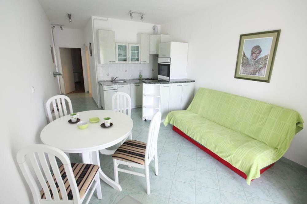 Vila Smirna Sveti Filip i Jakov Ngoại thất bức ảnh